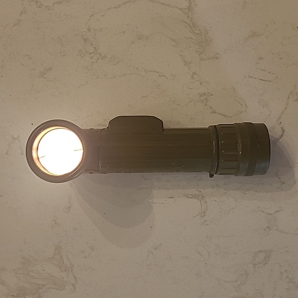 Military flash light - Picture 2 of 2